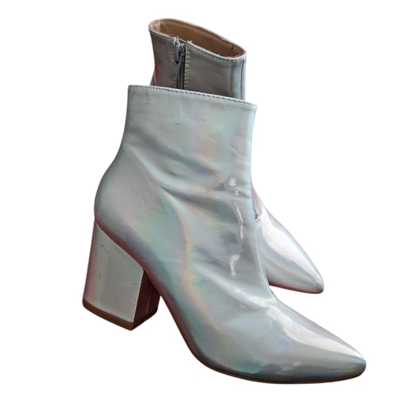 Dolls Kill Shoes - Dolls Kill Iridescent Silver Poity Toe Heel Zipper Booties Size 6